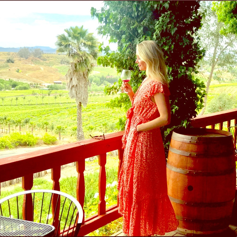 Meet your Posher, Ara